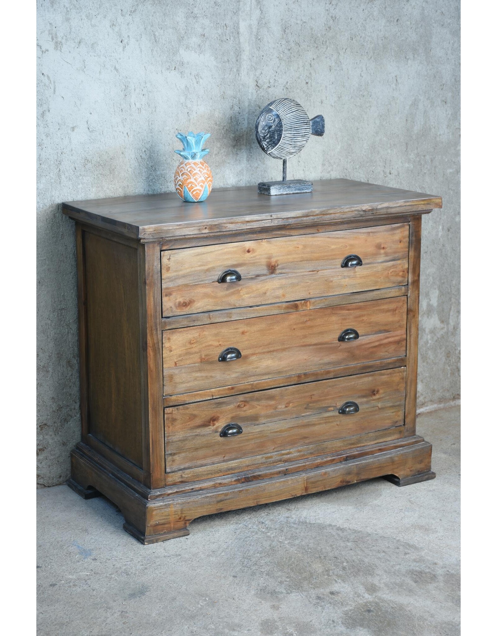 CHE185 Wellington Chest 3Drw 42.5x20.8x36.2"H