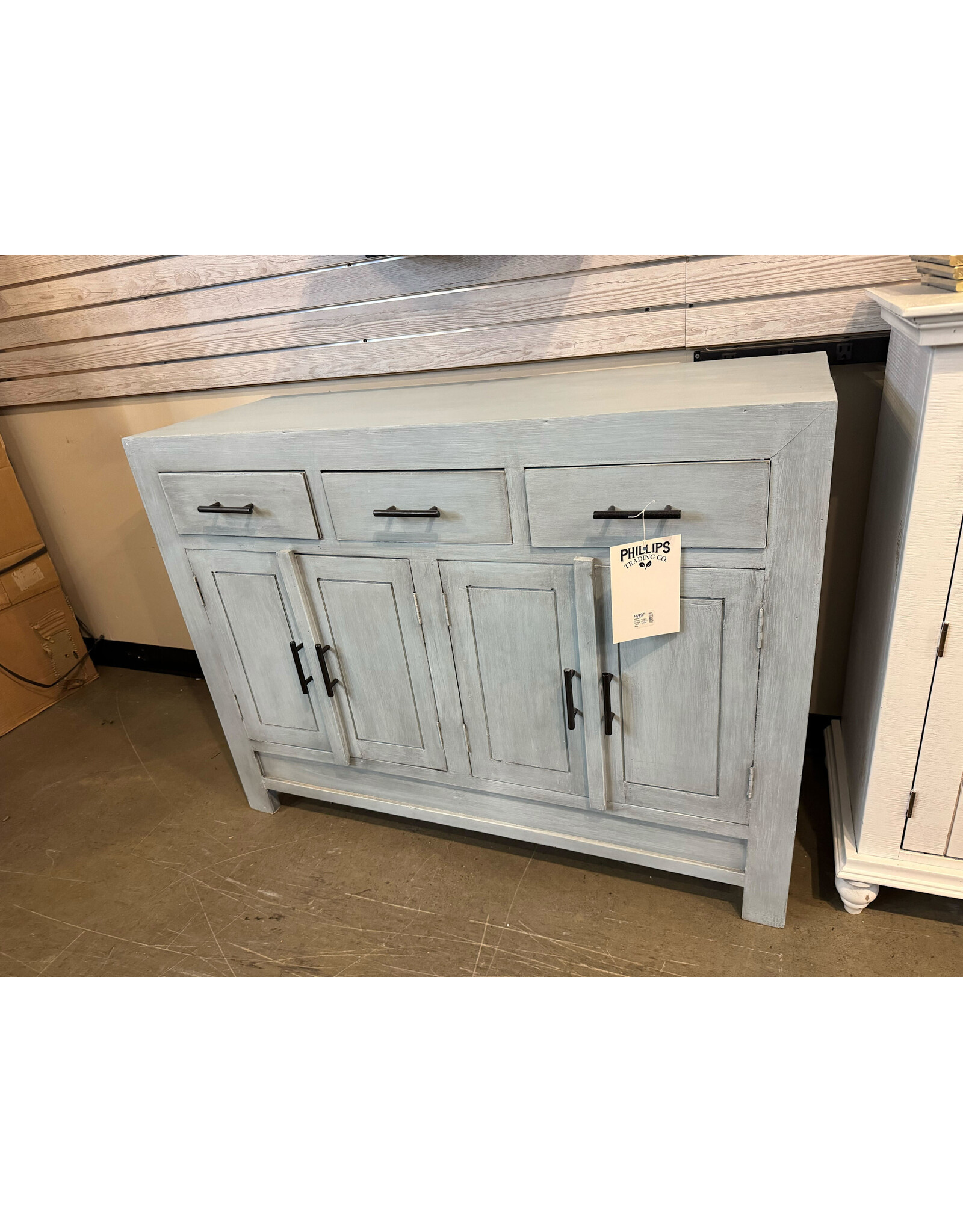 CAB412 Harlow Cabinet 46.8x17.7x35.3"H