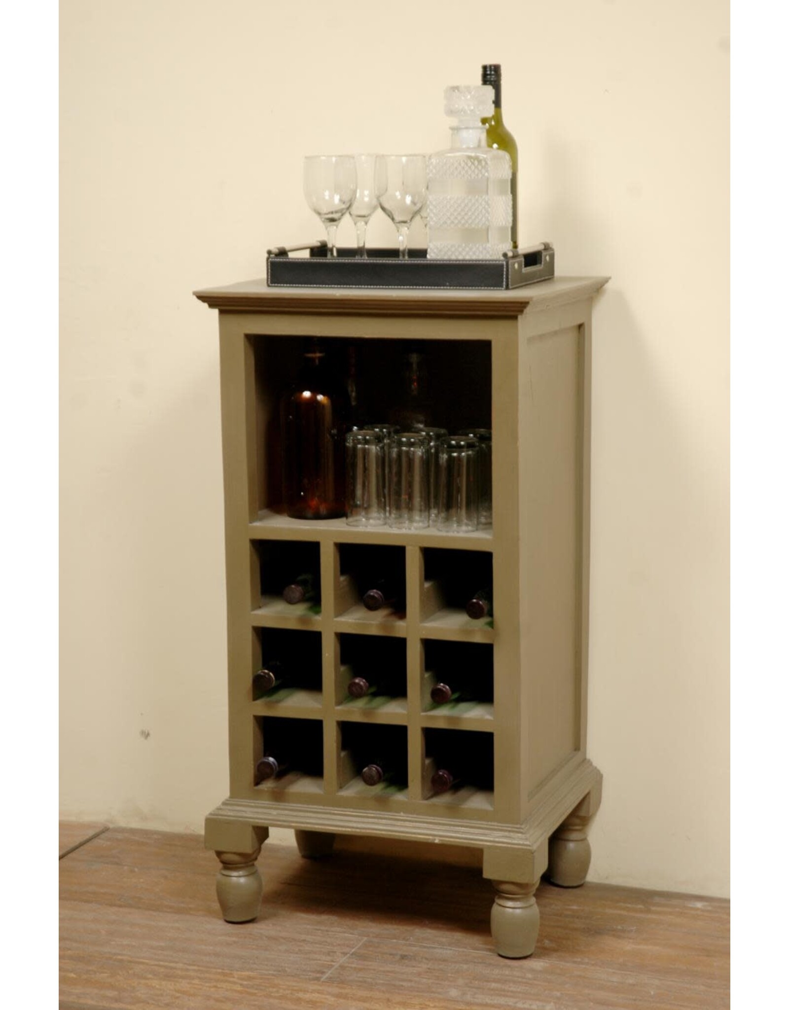 CHE084 Wine Server 9Bottle Wine Storage