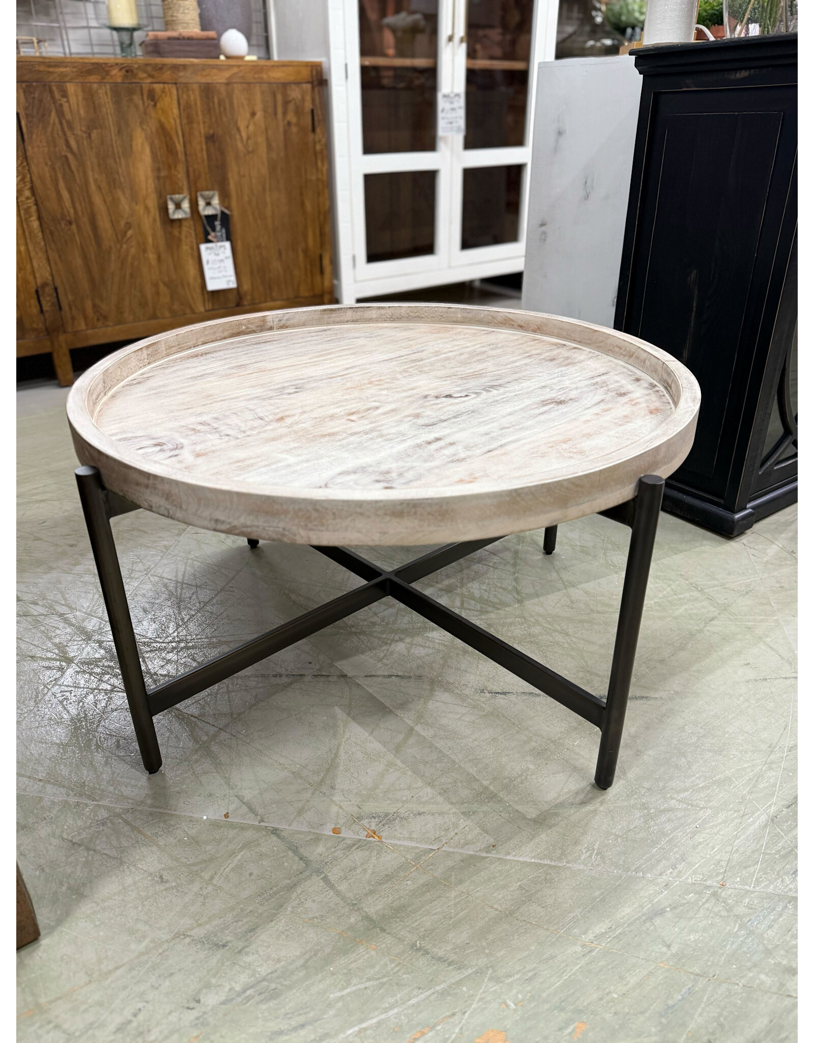 The Crestline 4030061 coffee table 36x36x20