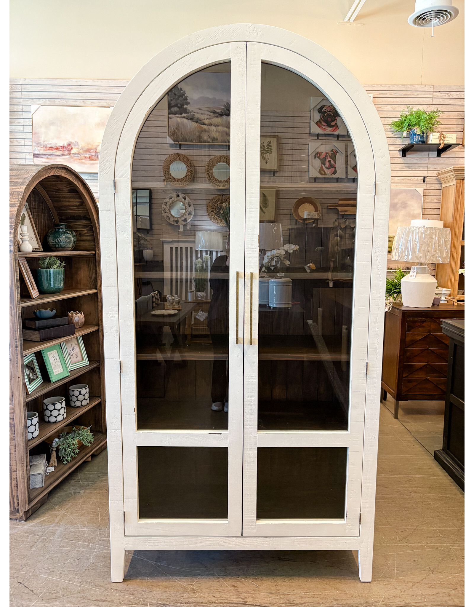 Julia VIT 2403 curved display 44x18x88