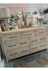 CAB639 Saybrook Dresser 7drw w/RG 70.1x18.8x42.1"H