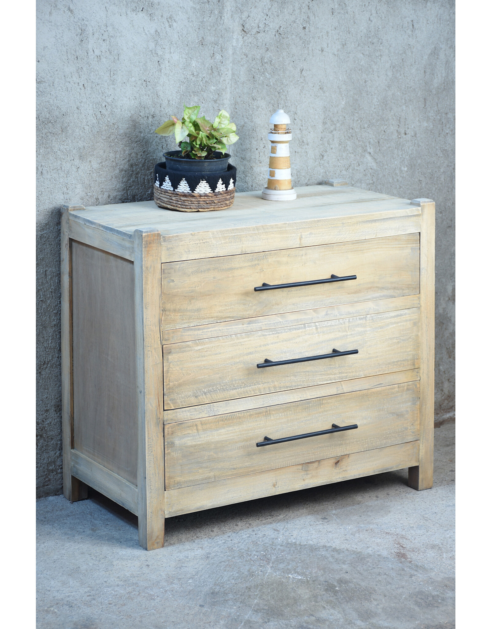 TAB376 Saybrook Ntsnd 3drw 34.2x18.1x31.2"H