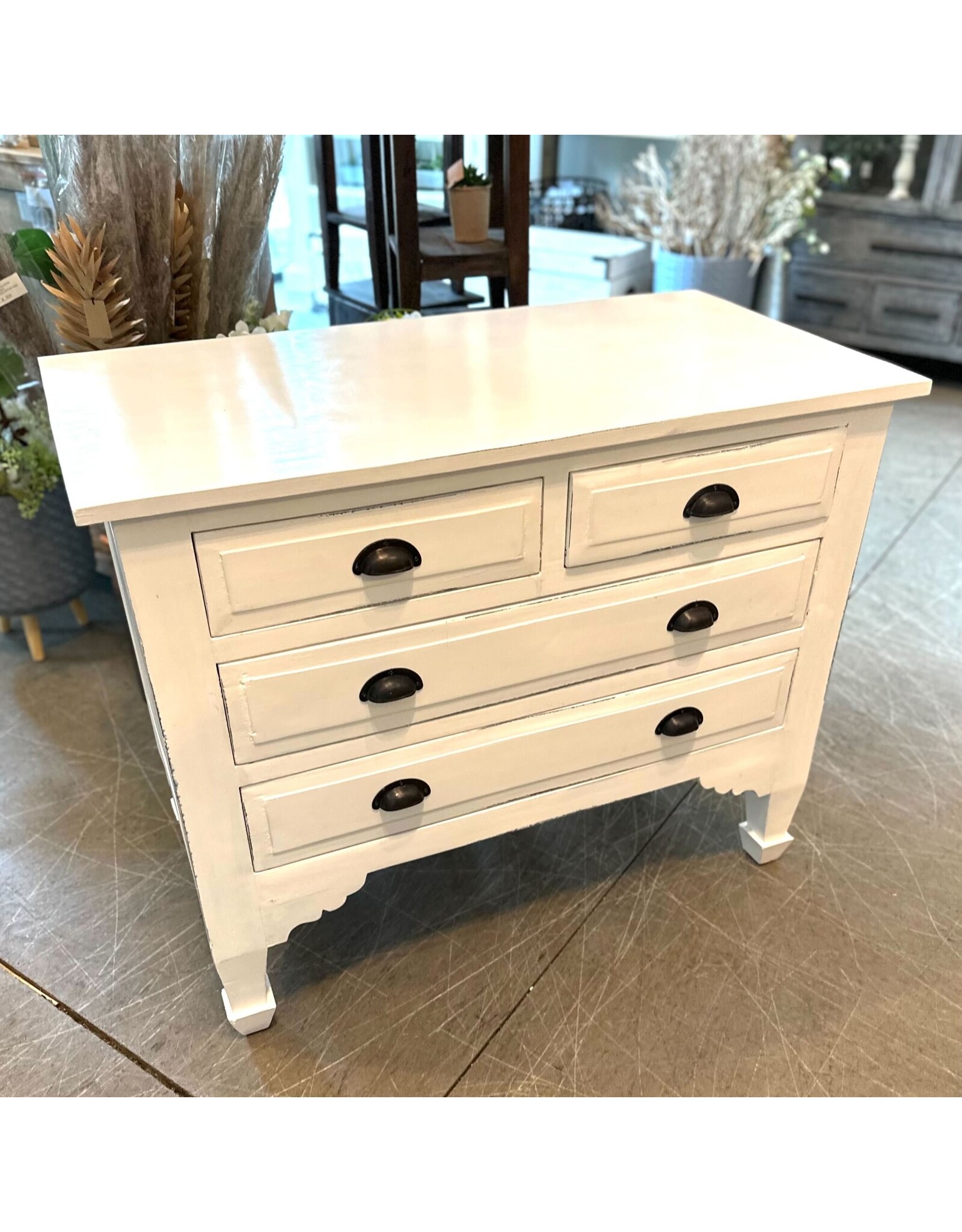 CAB166 Bachelors Chest 4Drw 39.3x21.6x31.8"H