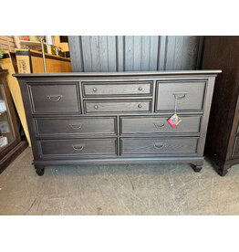 417B-BR31, BR52 Allyson Park 8 Drw Dresser & Mirror