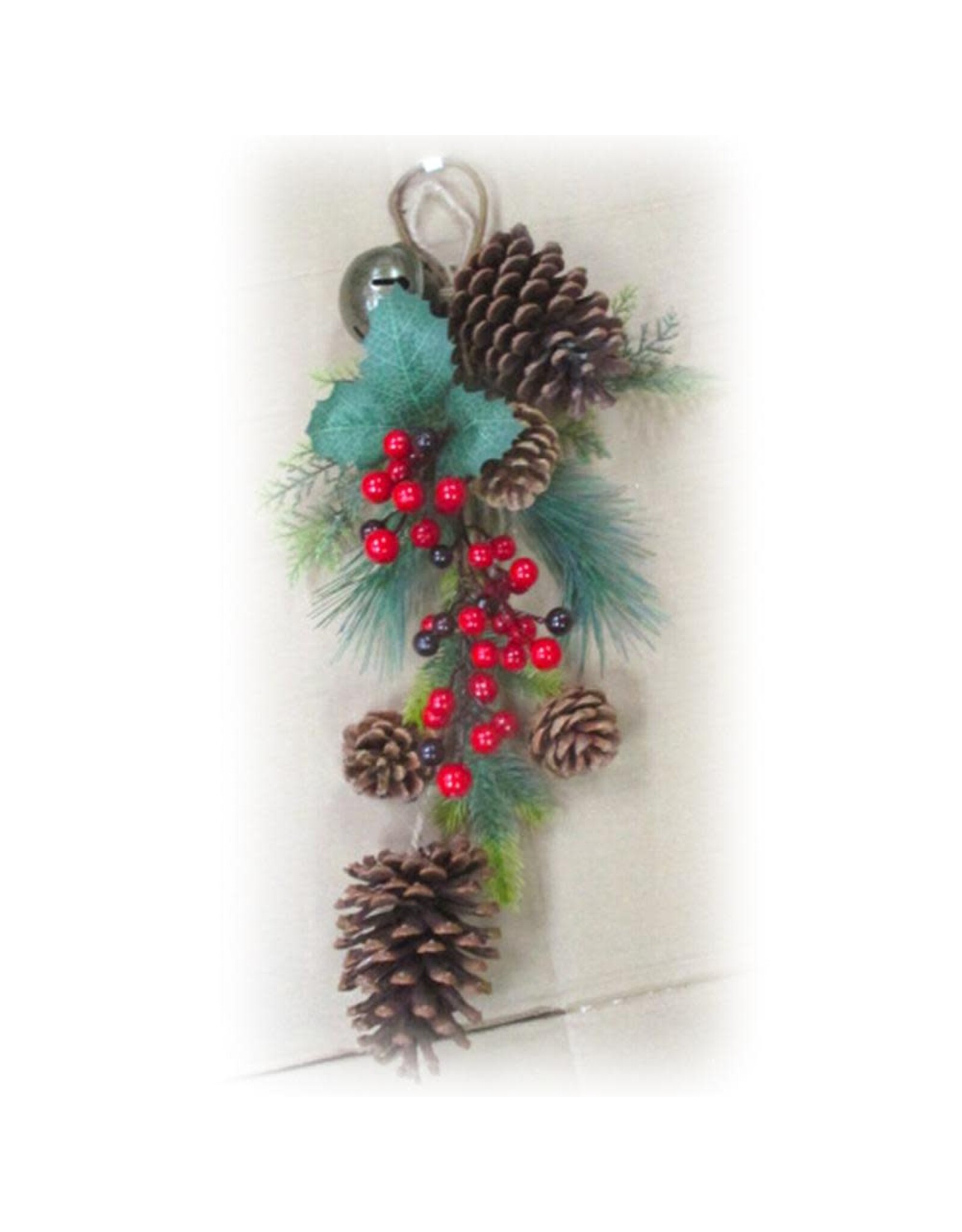 16" Bell/Pine Cone/Berry/Pine Door Hanger  XDA005-RE/BR