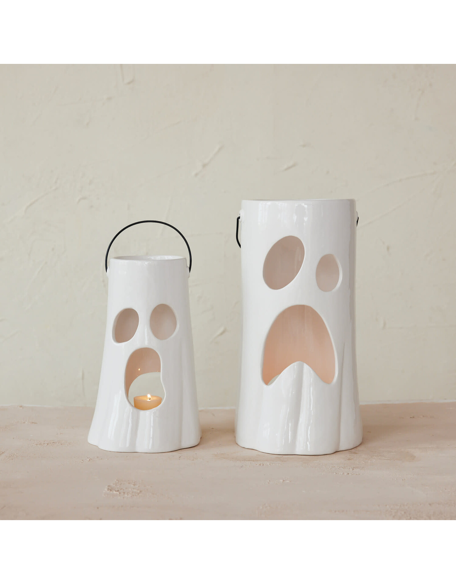 6-3/4" Rd x 10-1/2"H Stoneware Ghost Lantern w Metal Handle