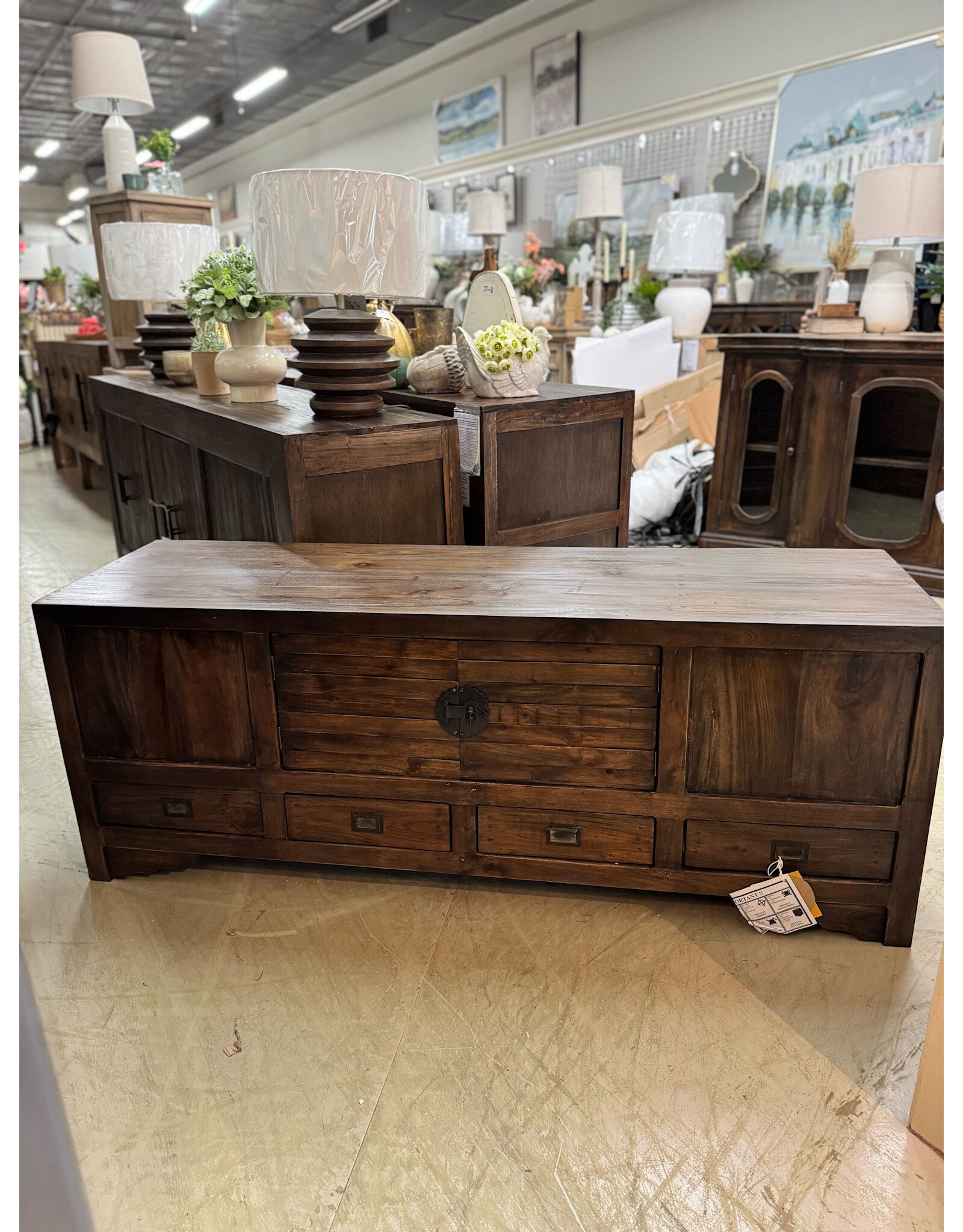 CAB635 Old City Credenza 2Panel Drs 4drw w/RG 62.2x17.7x23.6"