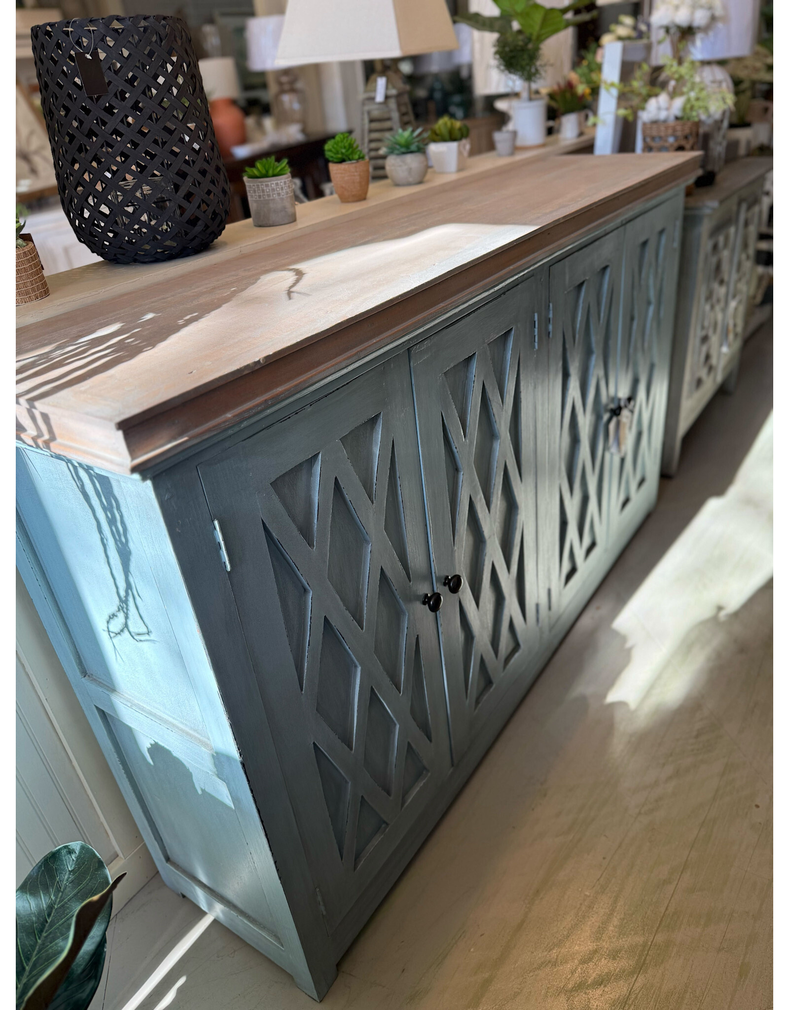 CAB628 Augusta Credenza 66.5x15.7x39.3"H