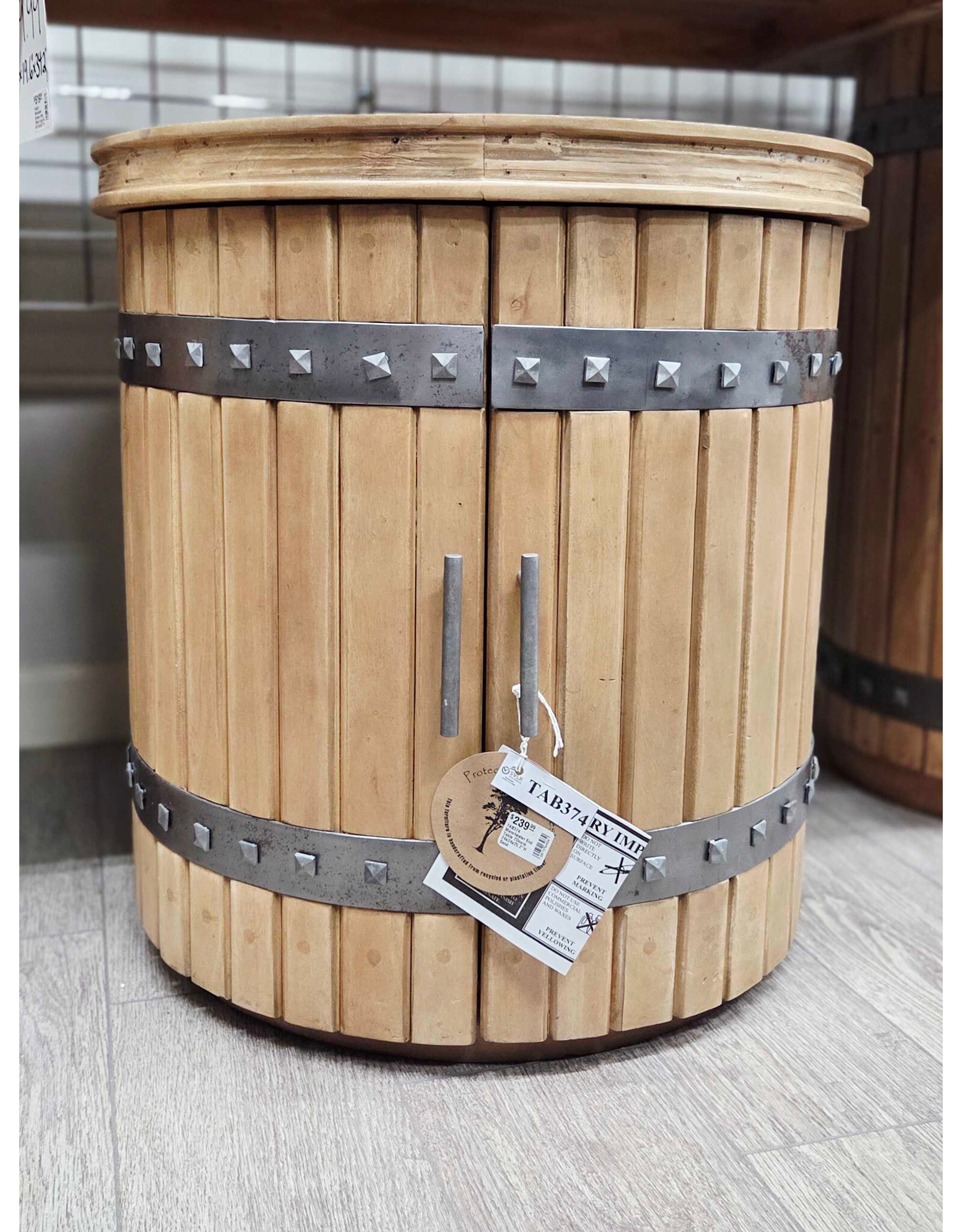 TAB374 Manchester End Table 2Doors 24x24x25.2"H