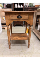 TAB261 End Table 19.6x15.4x27.5