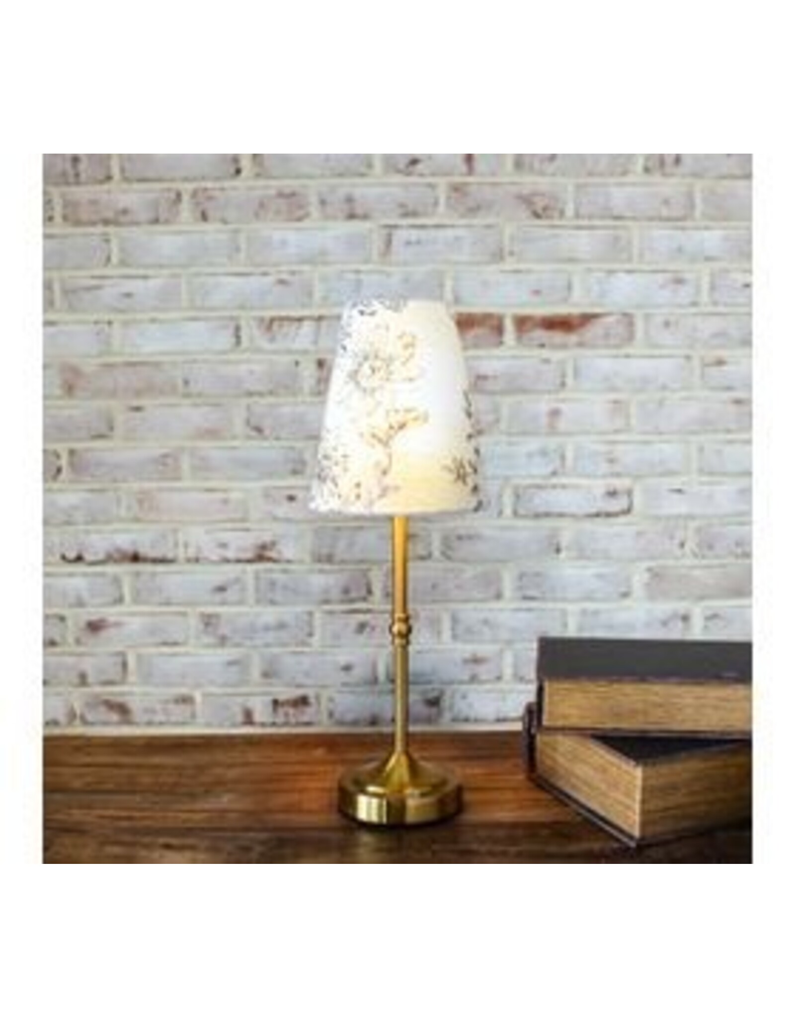 17" LED LAMP W/ IV FLORAL LAMPSHADE