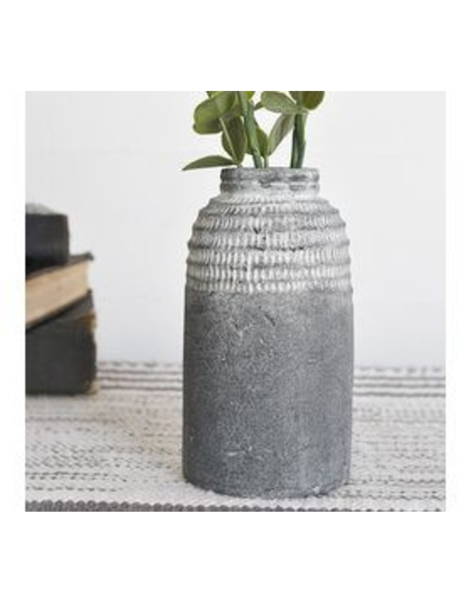 7" CHARCOAL SKIM CARVE VASE