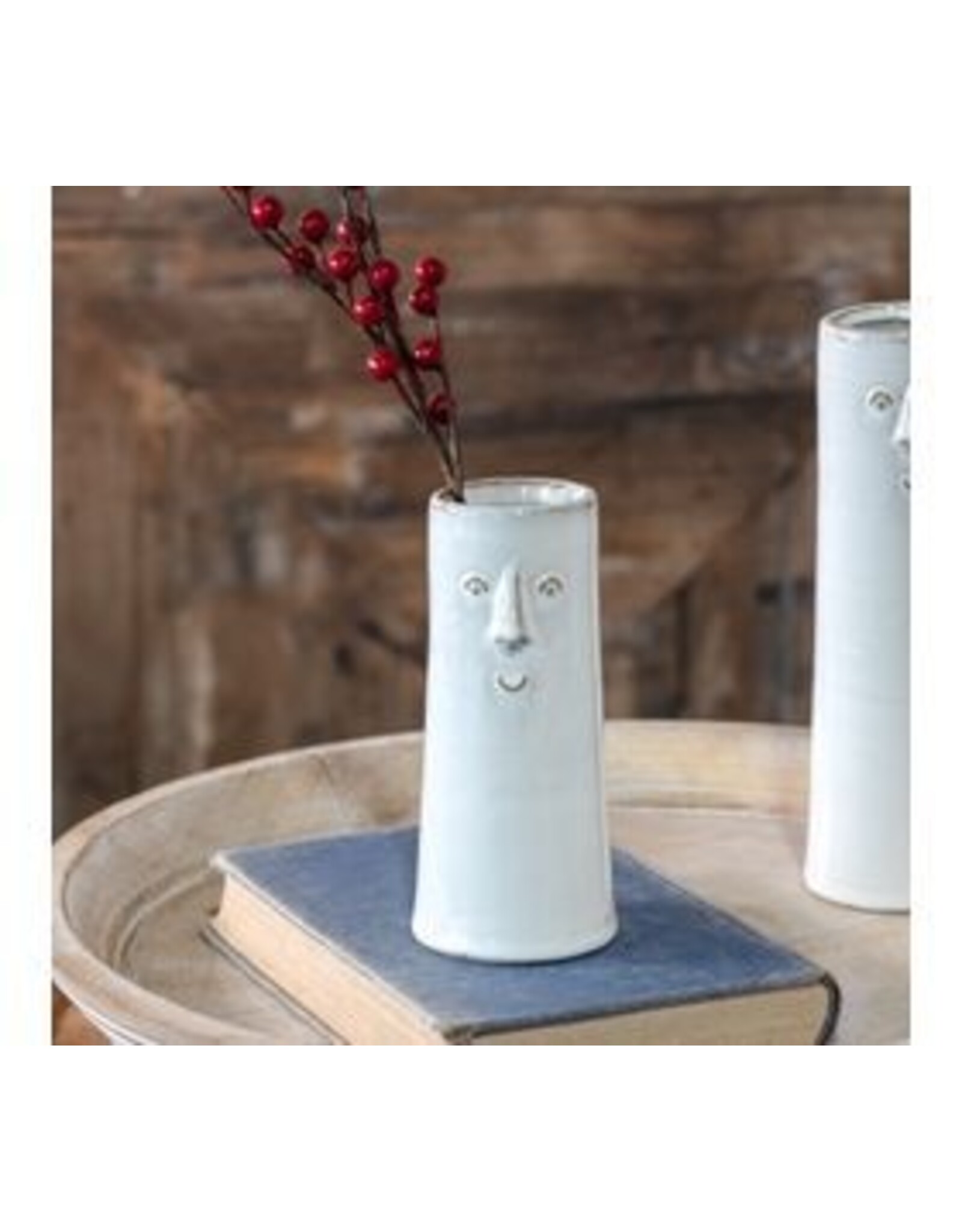 5.9" FANCY WHITE FACE VASE