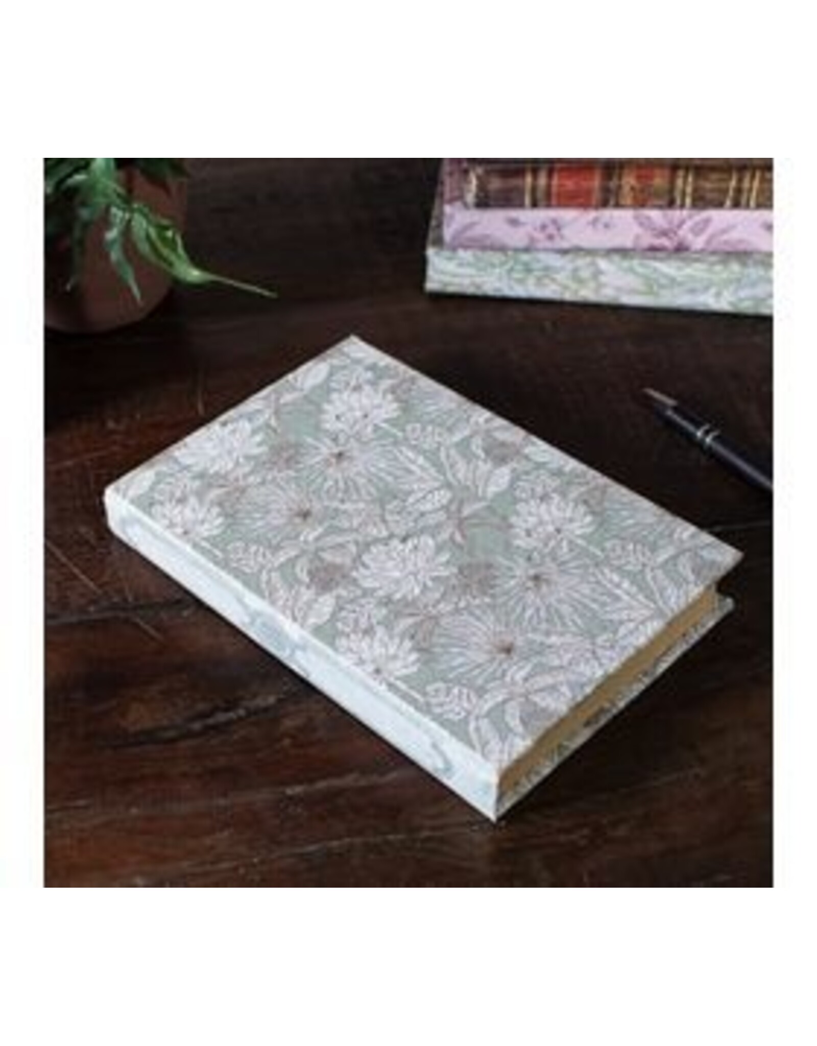 8.4" FLORAL NOTEBOOK