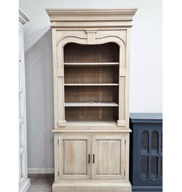 CAB1804X SO Holland Armoire Features Bar Pulls 42.8x  18.3x91