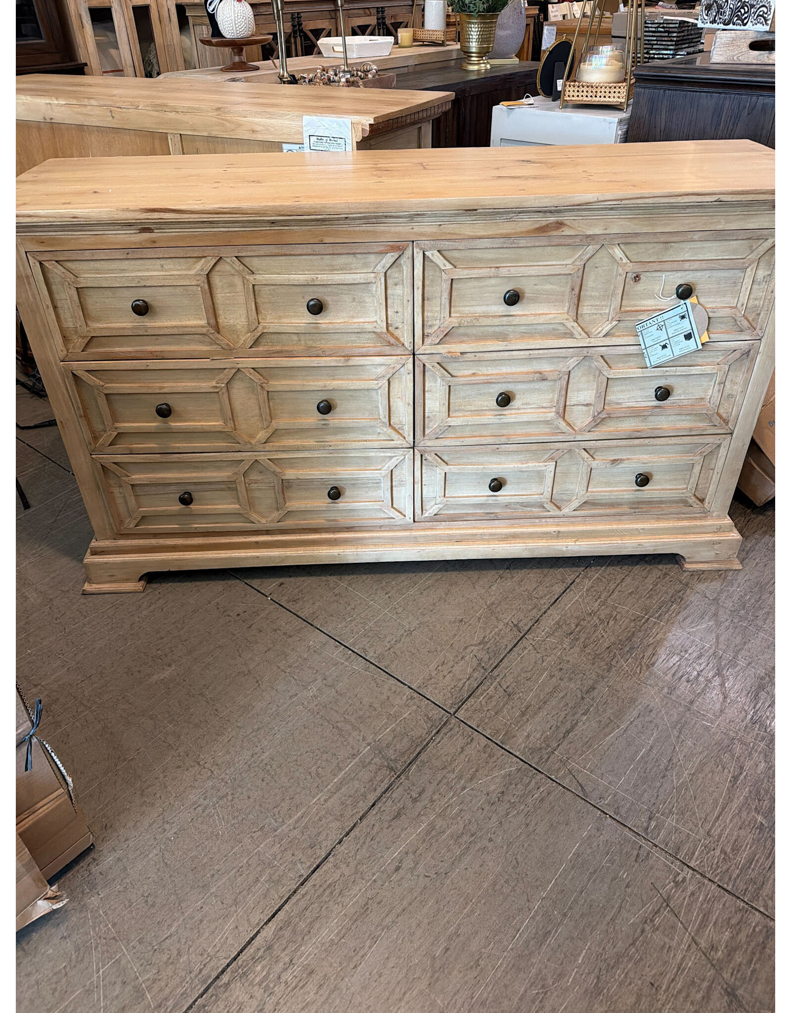 CAB586 Tennessee Dresser 7Drw 63.7x19.2x34.6"H