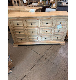 CAB586 Tennessee Dresser 7Drw 63.7x19.2x34.6"H