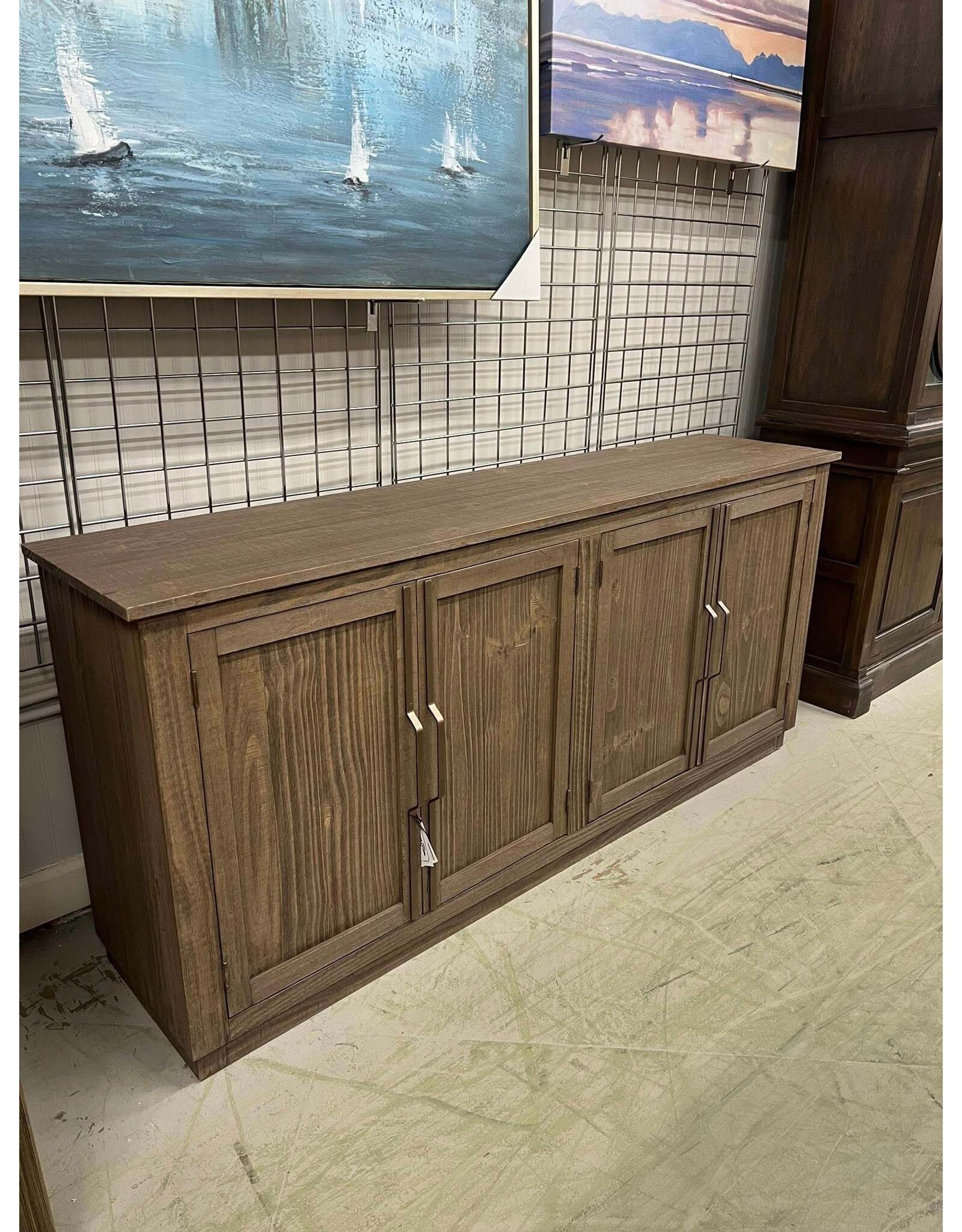 Metal Handle 4 Door Console