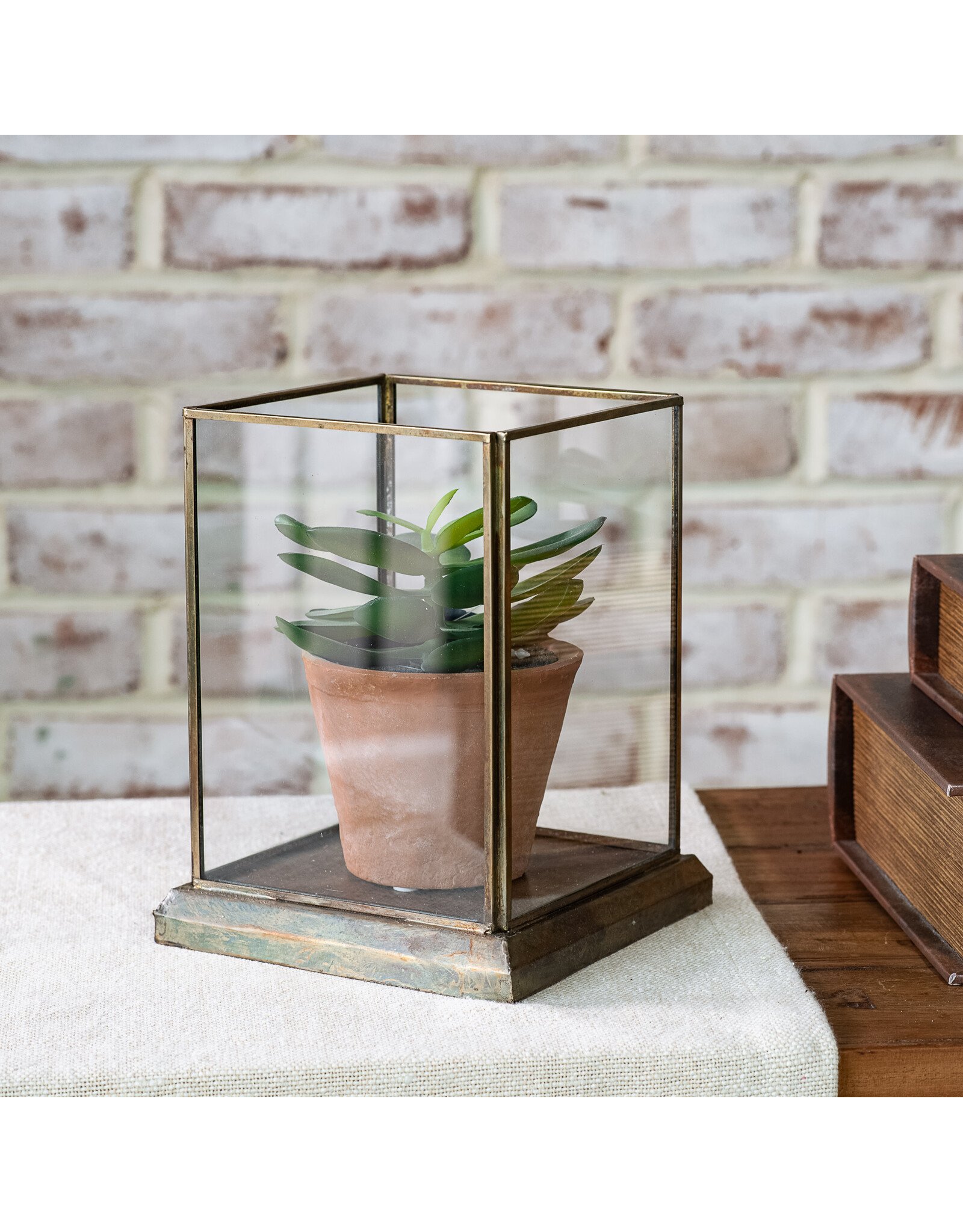 7.5"H Aged Antique Glass Displayer