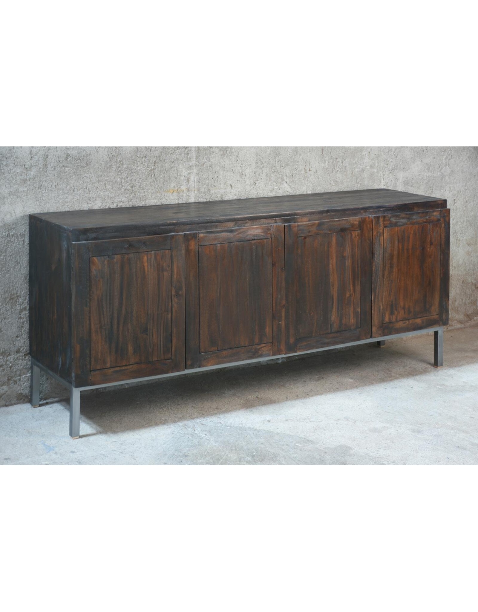CAB069 Old World Sideboard 4Dr Tea Brown