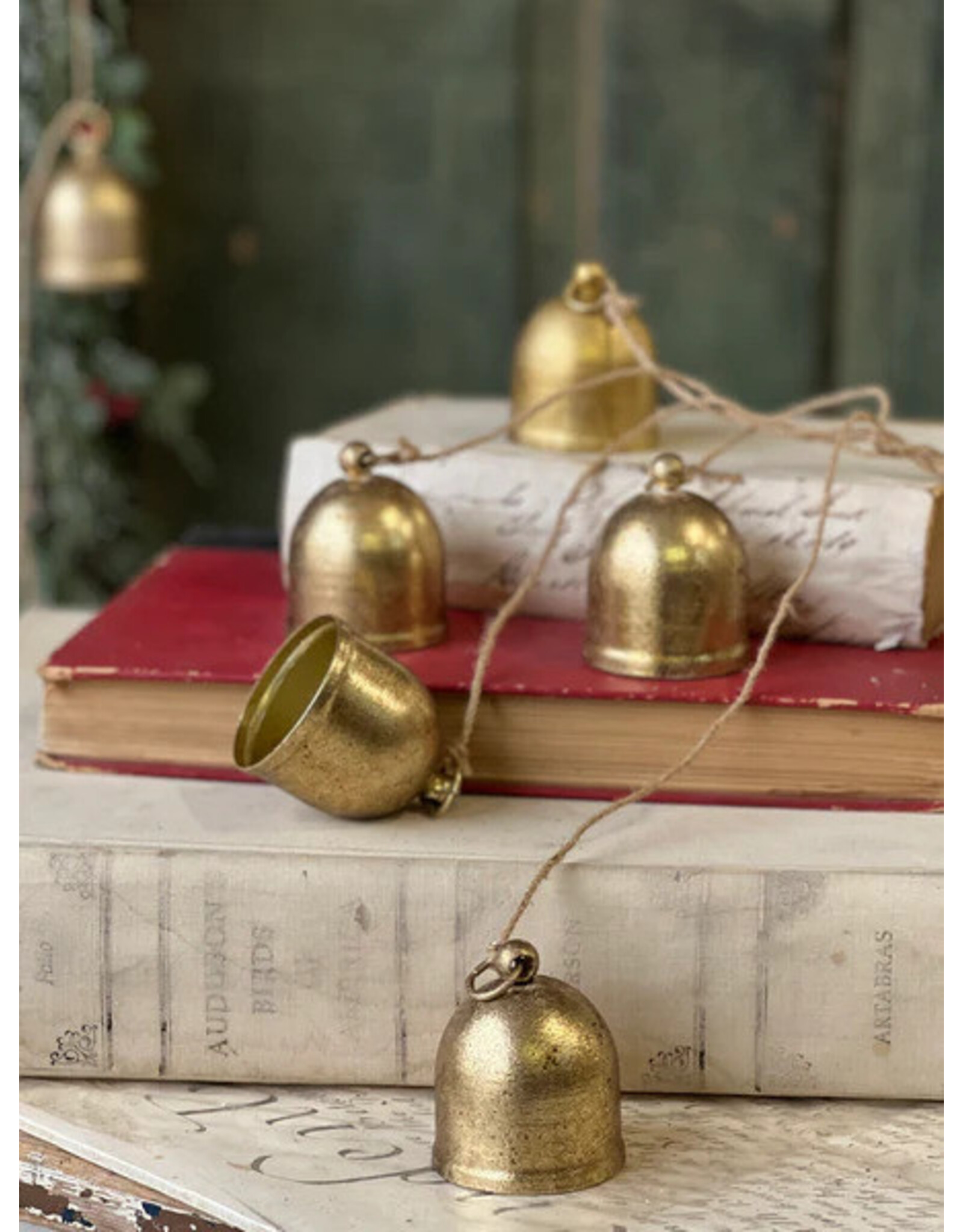 QC22185 Dasher Bells - Drop