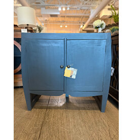 CAB664 Claremont End Table 2pnl drs w/aj shf 37.18.1x34.5"H