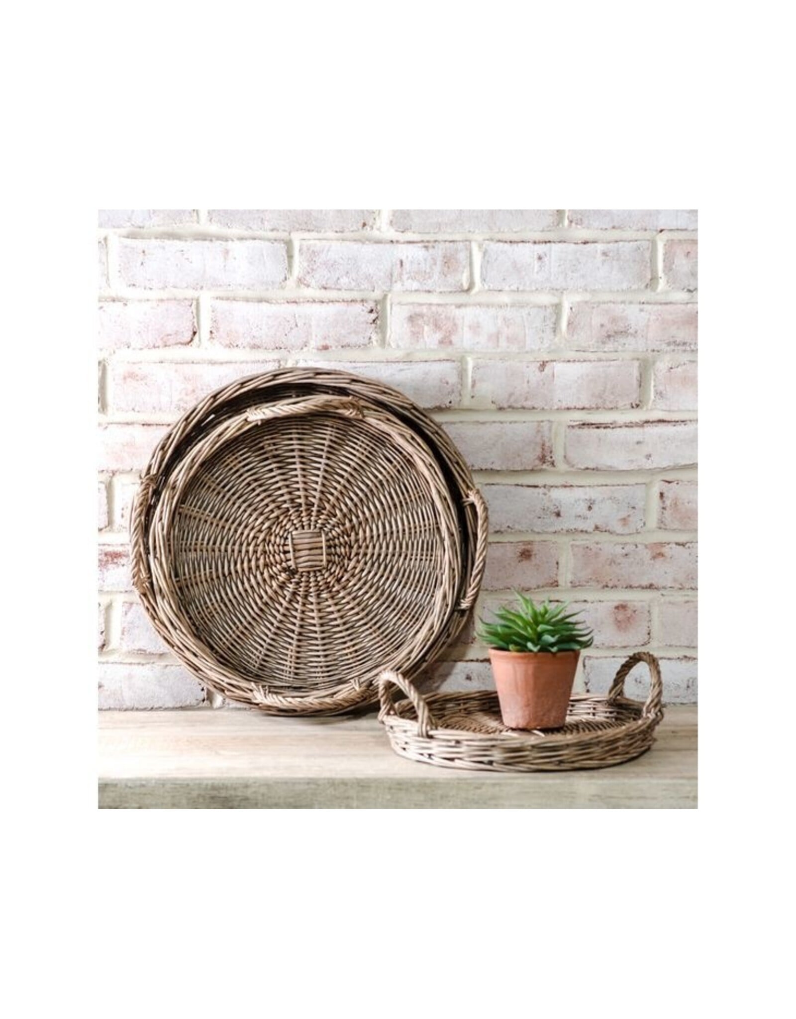 HX33218-MED ROUND WILLOW TRAY W/ HANDLES 13.6X4
