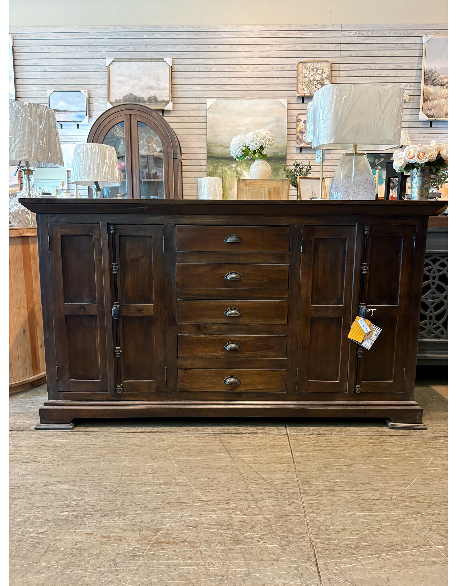 CAB279 Wnchstr 2 Panel Doors 5 Drw W/rg 68.8x15.7x39