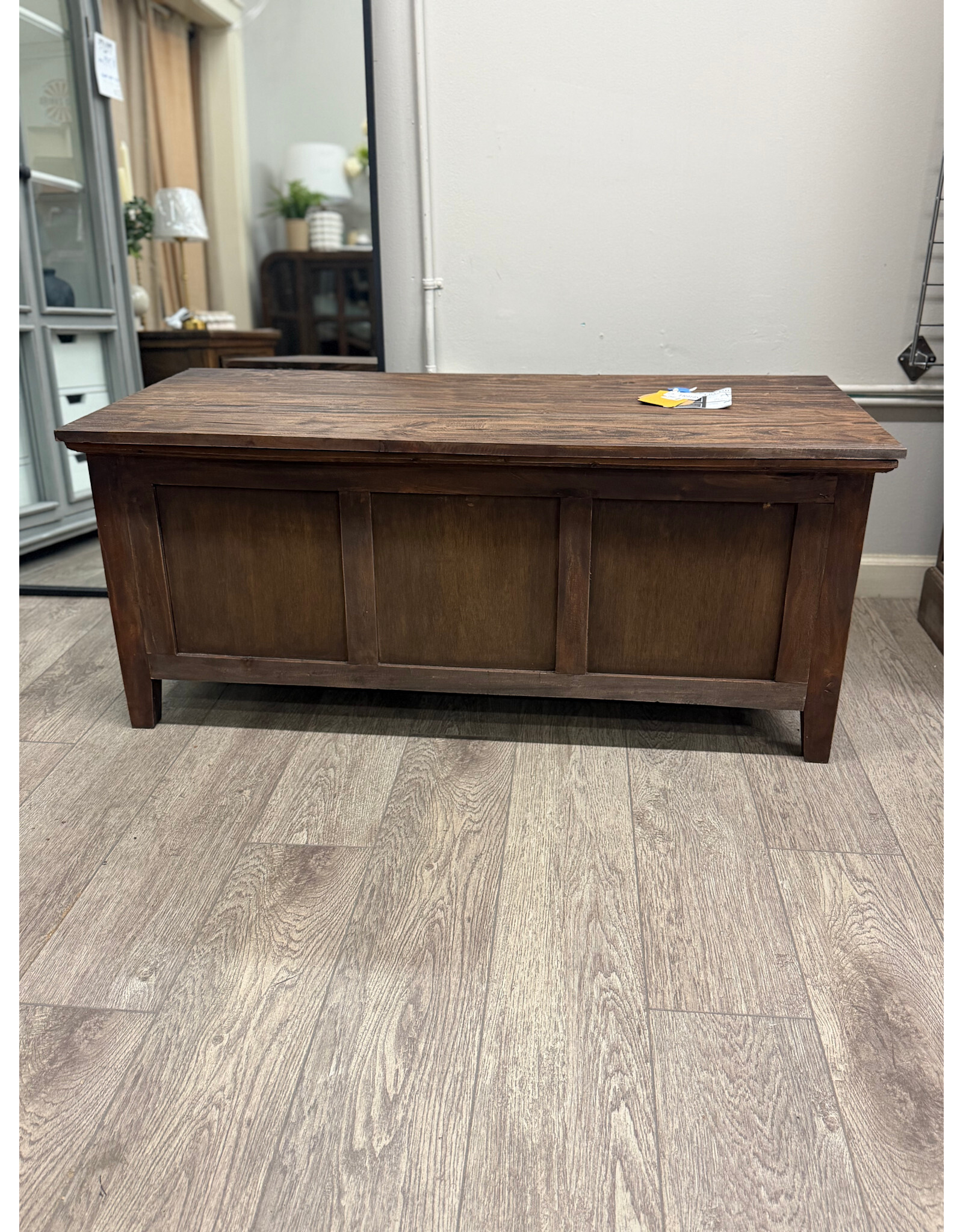 TR010 Trunk 123x55x53cm
