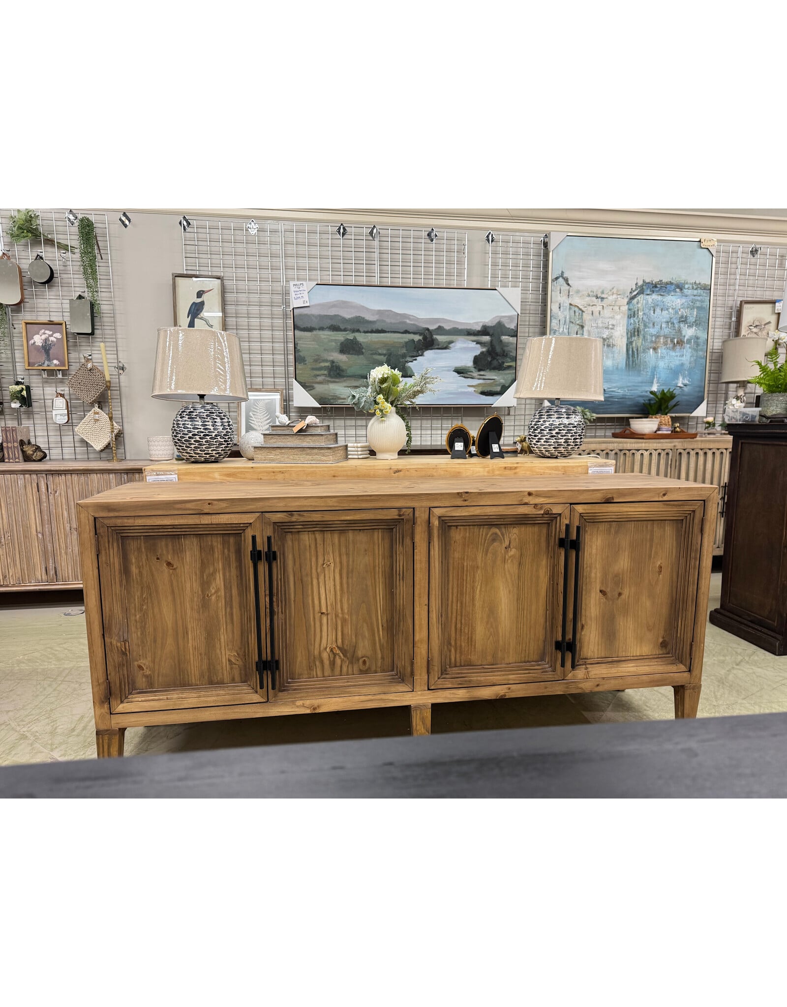 C12524-WH JERSEY 4 DOOR CONSOLE WHEAT