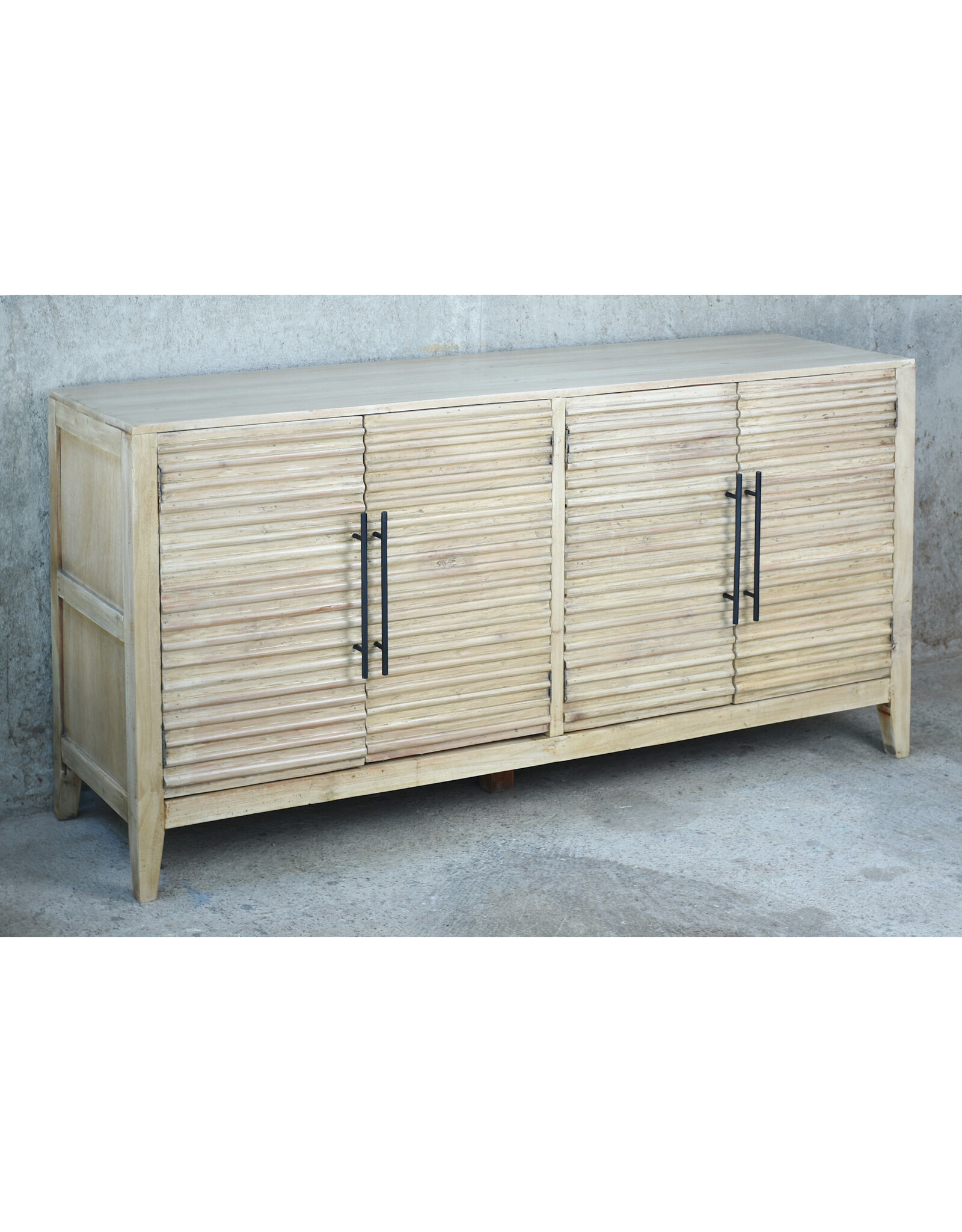 CAB695 Ashland Credenza 4 Dr/w Ripple Carving 66.5x18.1x33"H