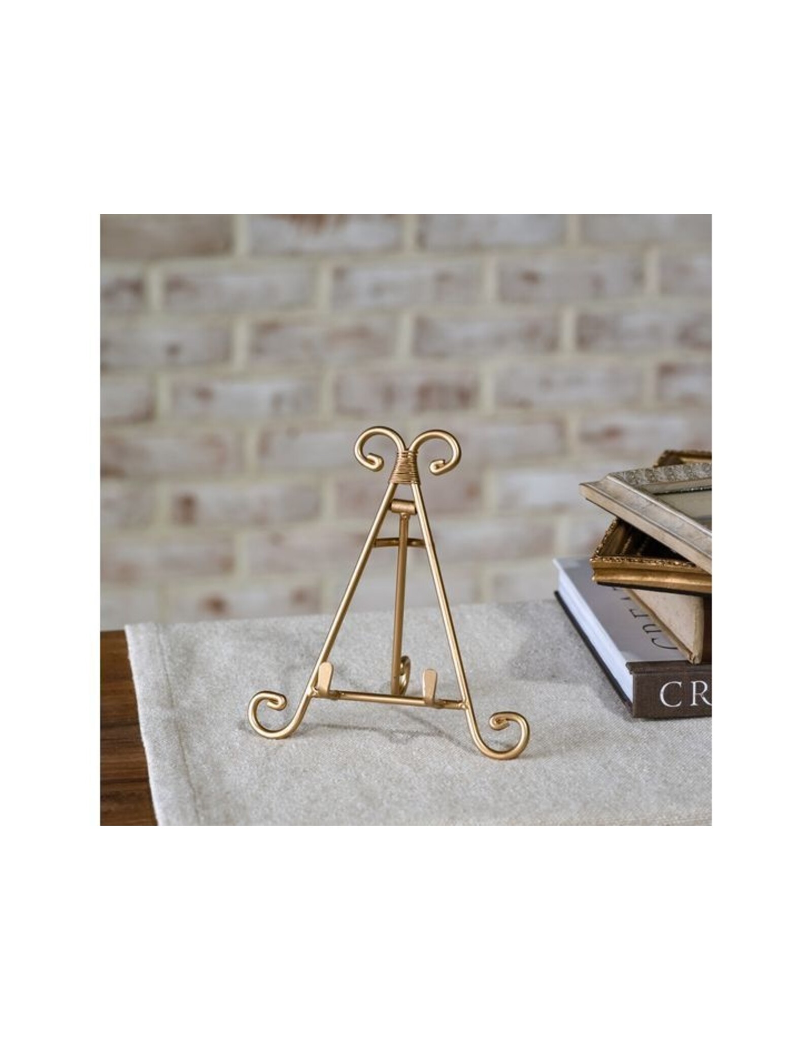 PDEN16-GOLD 7" GOLD TRIANGLE BACK EASEL