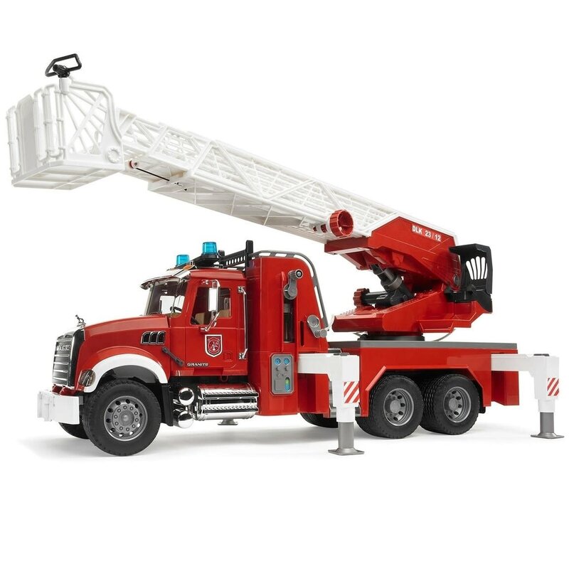 Bruder MACK Granite Fire engine with Water pump
