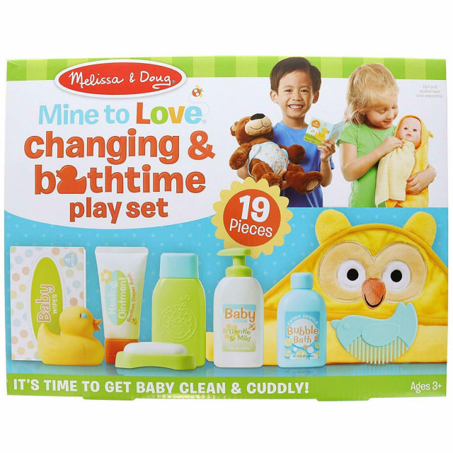 Melissa & Doug Changing & Bathtime Play Set