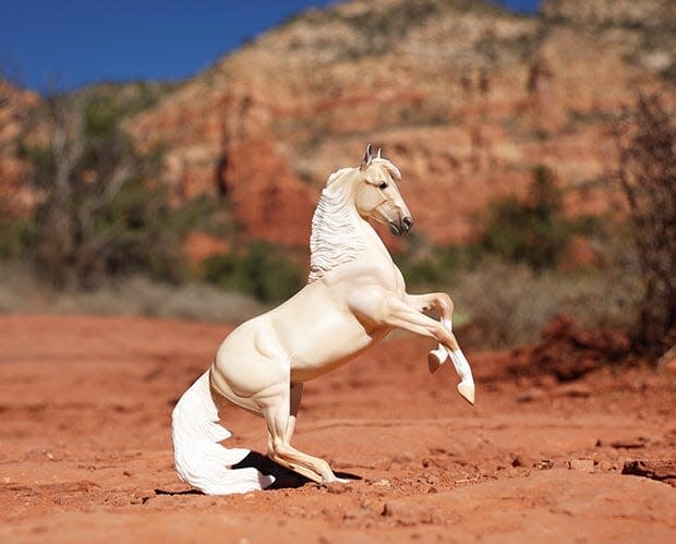 Breyer Cloud 30th Anniversary Edition