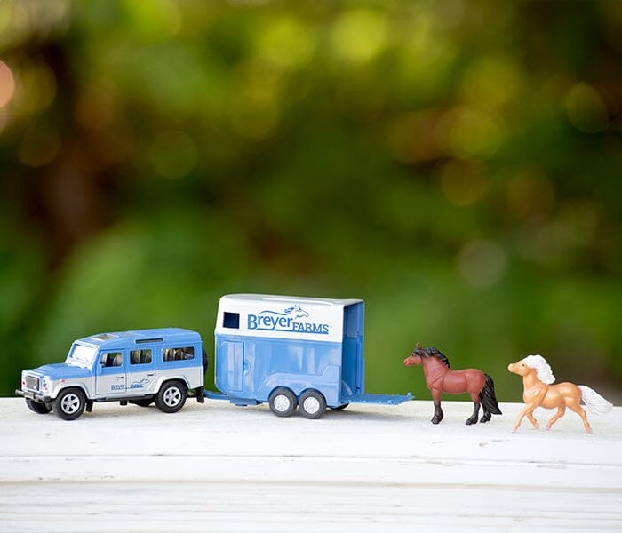 Breyer Breyer Farms Land Rover® and Tag-A-Long Trailer