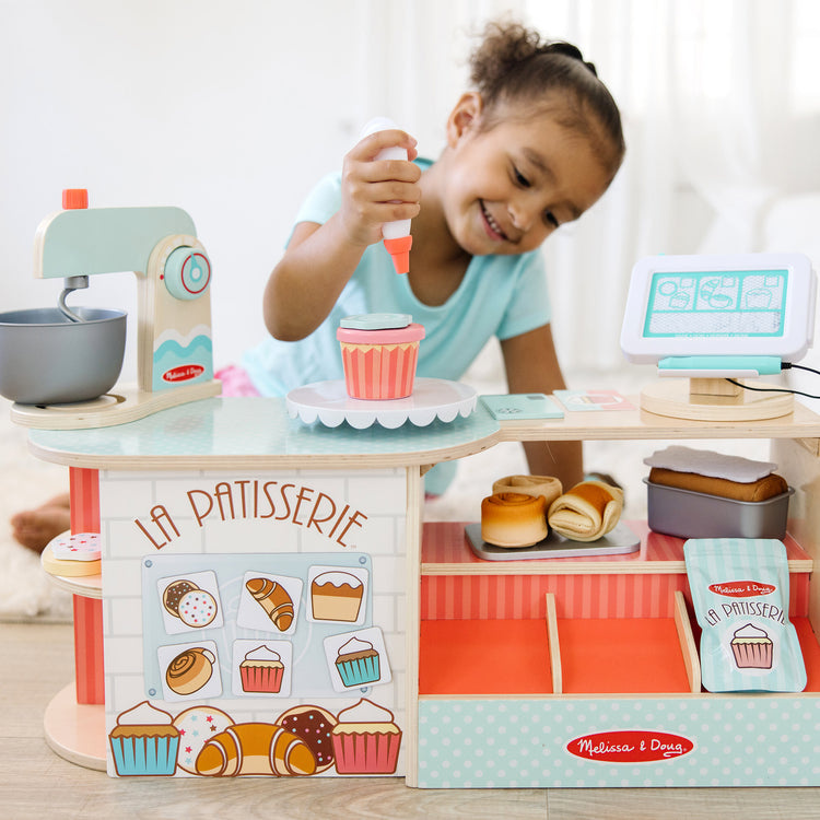 Melissa & Doug La Patisserie Bake Shop
