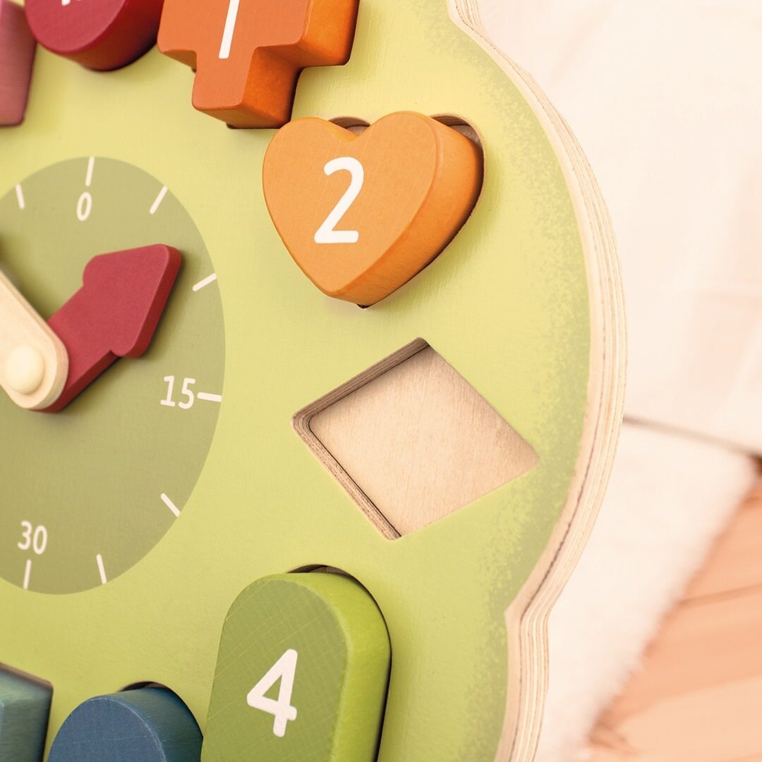 Bababoo and friends Wonder Tree Shape Sorting Clock