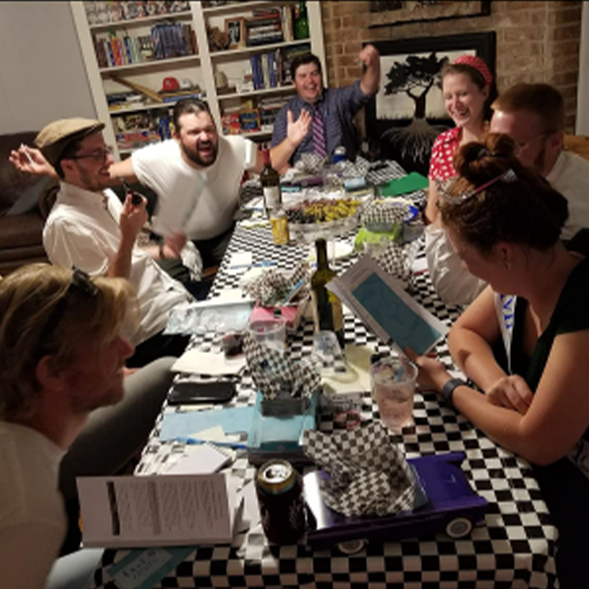University Games Pasta, Passion & Pistols-Murder Mystery Games