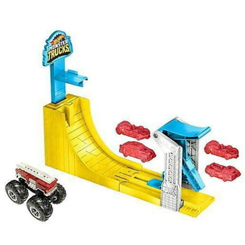 Hot Wheels Monster Trucks Big Air Breakout Play Set