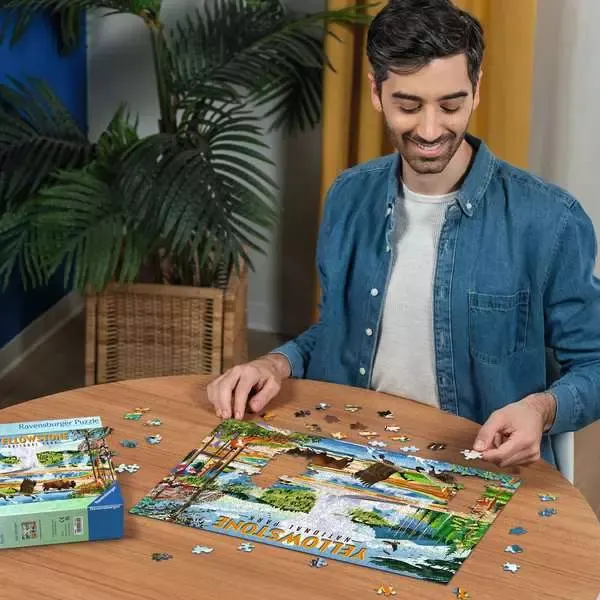 Ravensburger Yellowstone National Park 500 Pc Puzzle