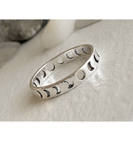 Pika & Bear Synodic Moon Phase Band Ring in Sterling Silver