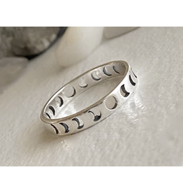 Pika & Bear Synodic Moon Phase Band Ring in Sterling Silver