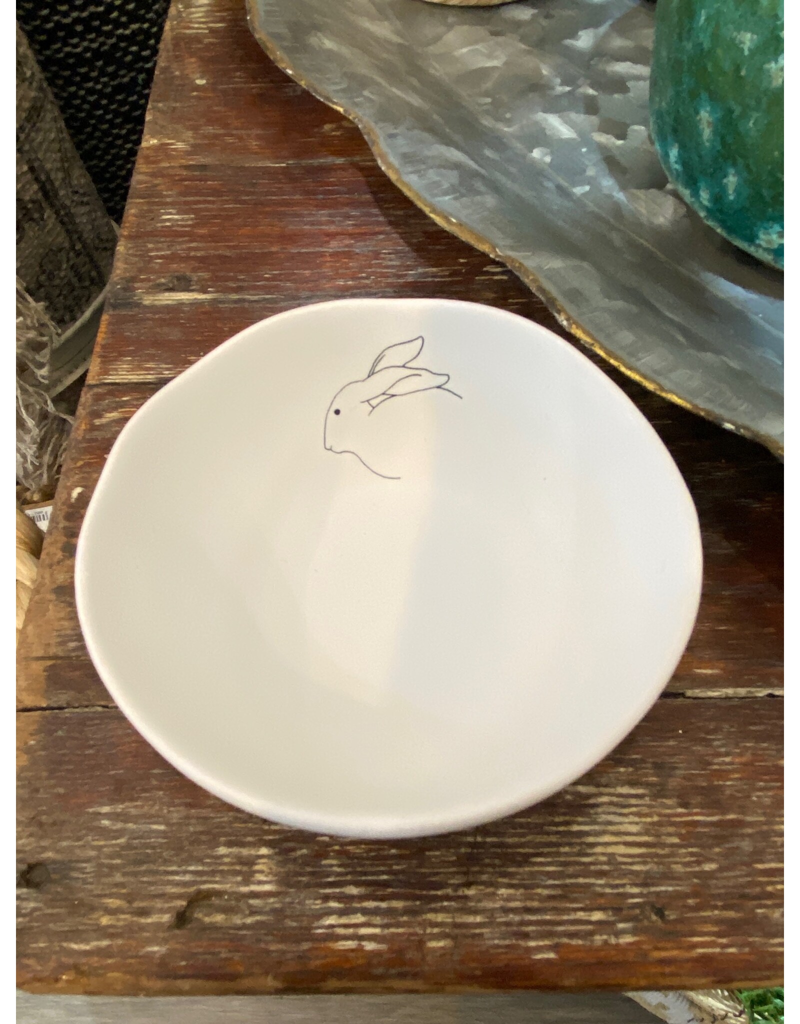 Round Stoneware Bowl w/Rabbit