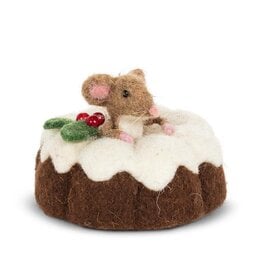 Mouse In Bundt Cake