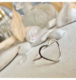 Pika & Bear Peri Heart Outline Ring Sterling Silver