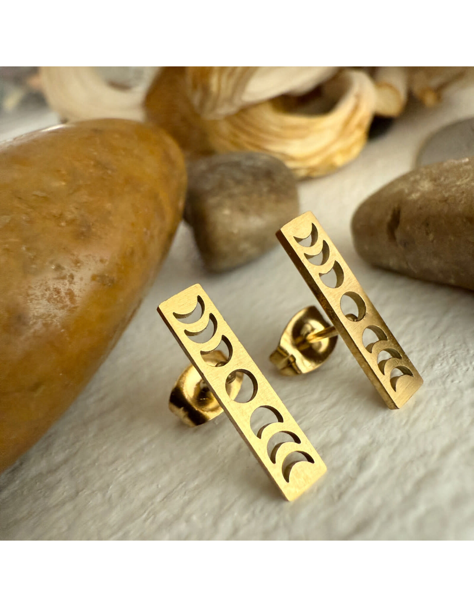 Pika & Bear Synodic Moon Phase Stud Earrings - Gold
