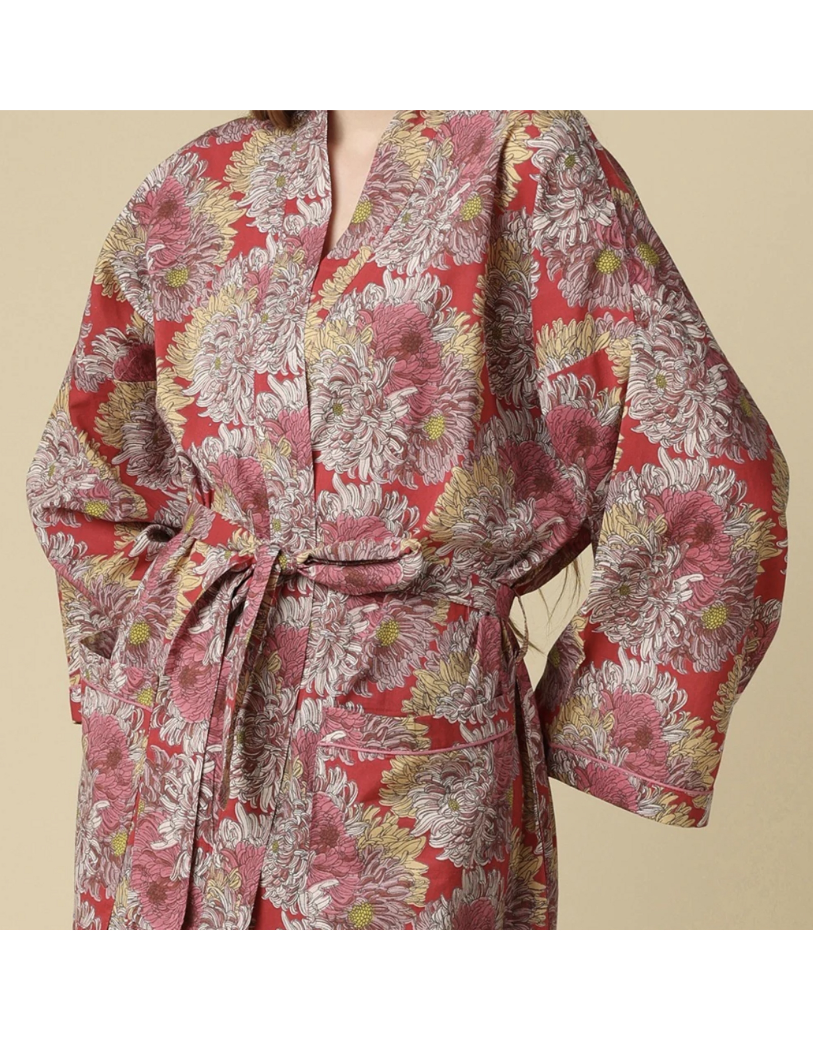 Akari Robe