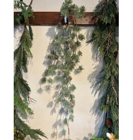 Evergreen w Glitter Garland